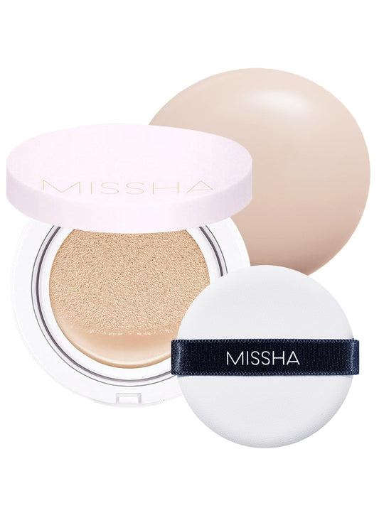 MISSHA Magic Cushion Foundation No.21 Light Beige for Bright Skin - Flawless Coverage, Dewy Finish, Easy Application for All Skin Types