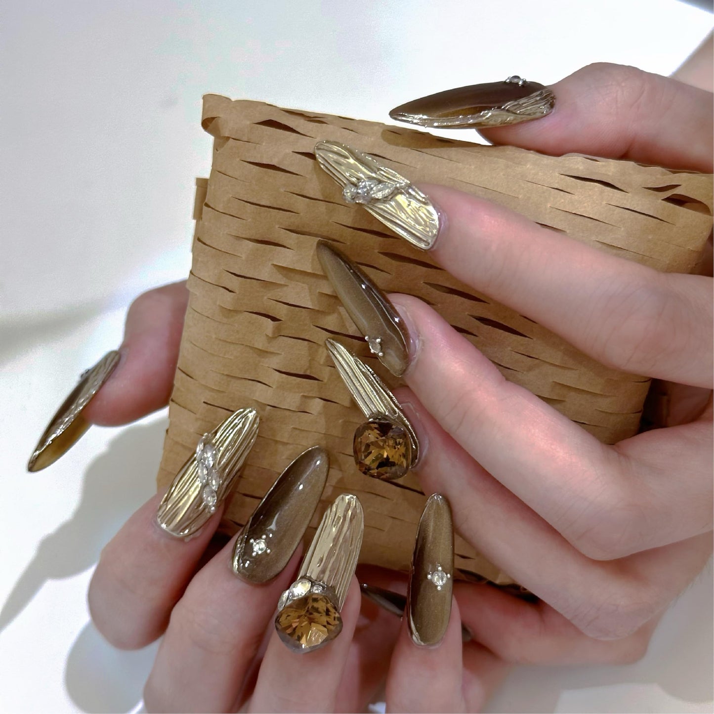 Lurenia • Lxssie Press On Nails - French Style with Pearl Embellishments and 3D Gold Texture - Reusable Nail Art Gift Set for Women (EXTRA SMALL-Brown Diamond, )